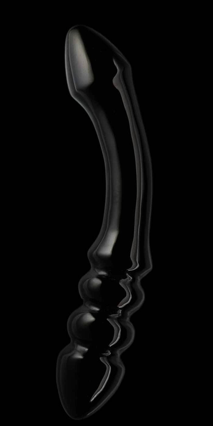 crystal-wand-schwarzer-obsidian-daisy-3 vor schwarz